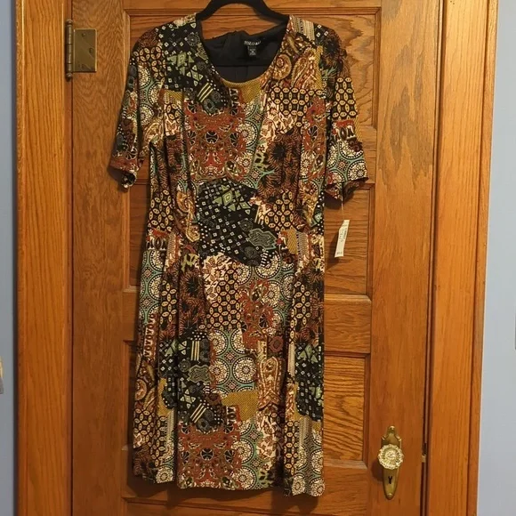 NWT Roz & Ali 3/4 Sleeve Fit & Flare Patchwork Dress - Picture 5 of 10